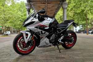 SUZUKI GSX-8R KIT DECO
