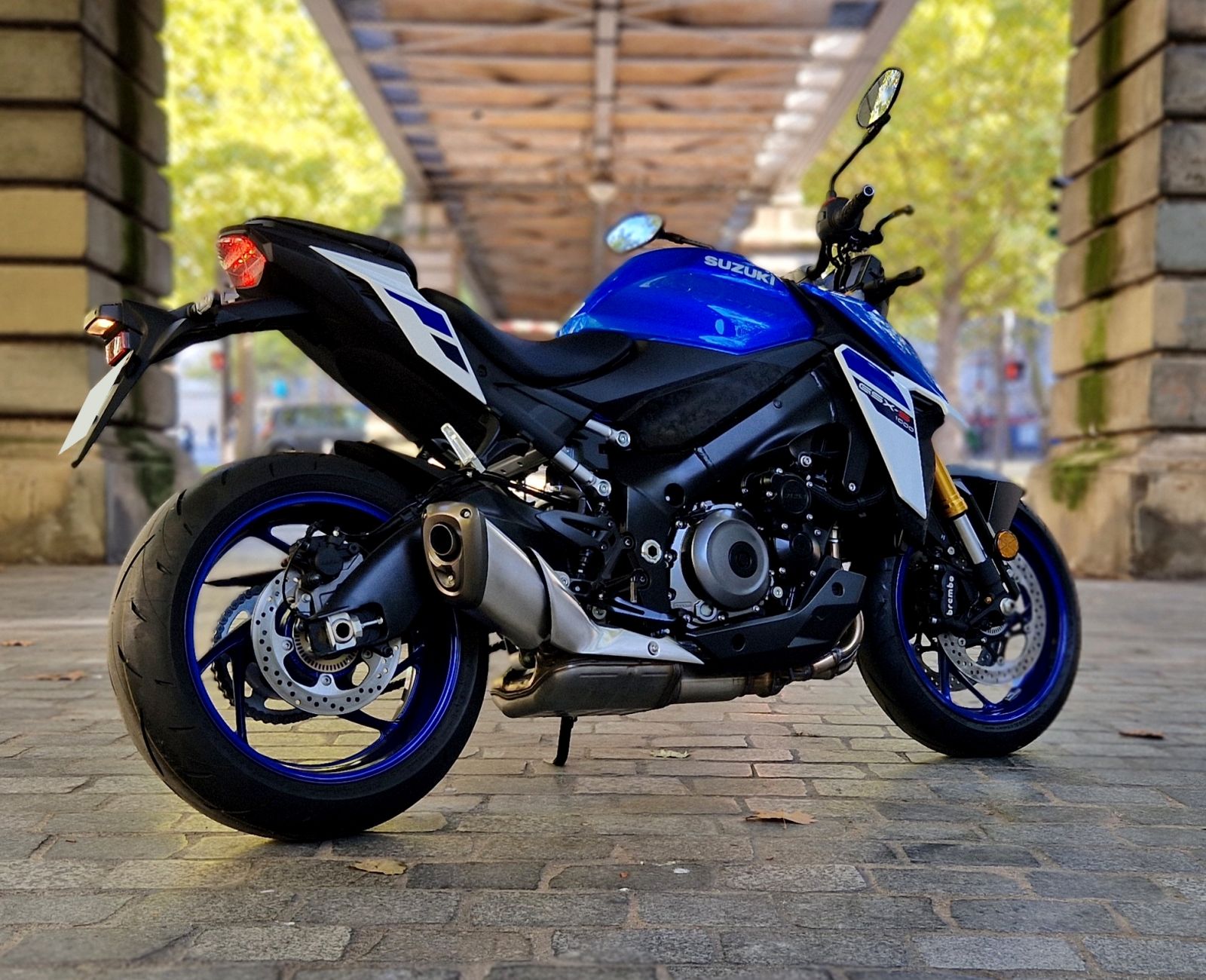 SUZUKI - GSX-S 1000 DESTOCKAGE - image d'illustration 4