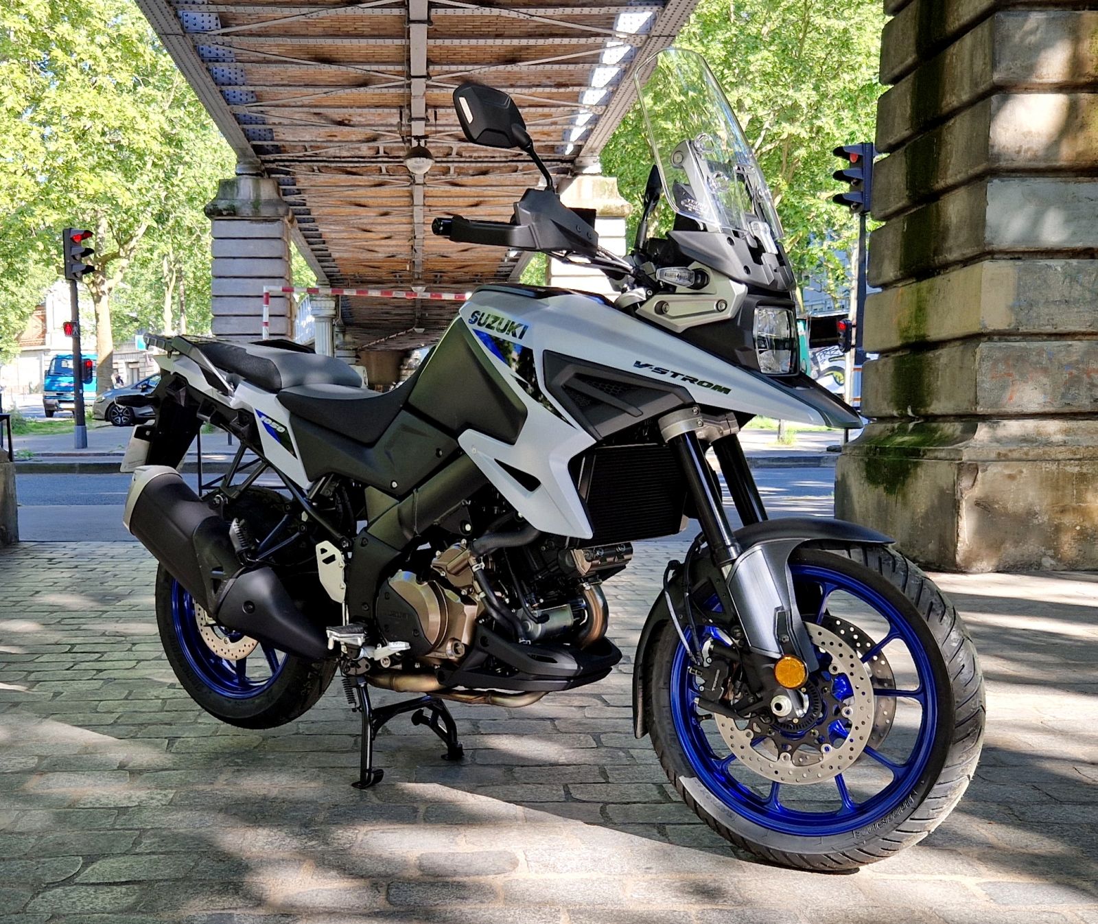 Suzuki DL 1050 V-STROM SE