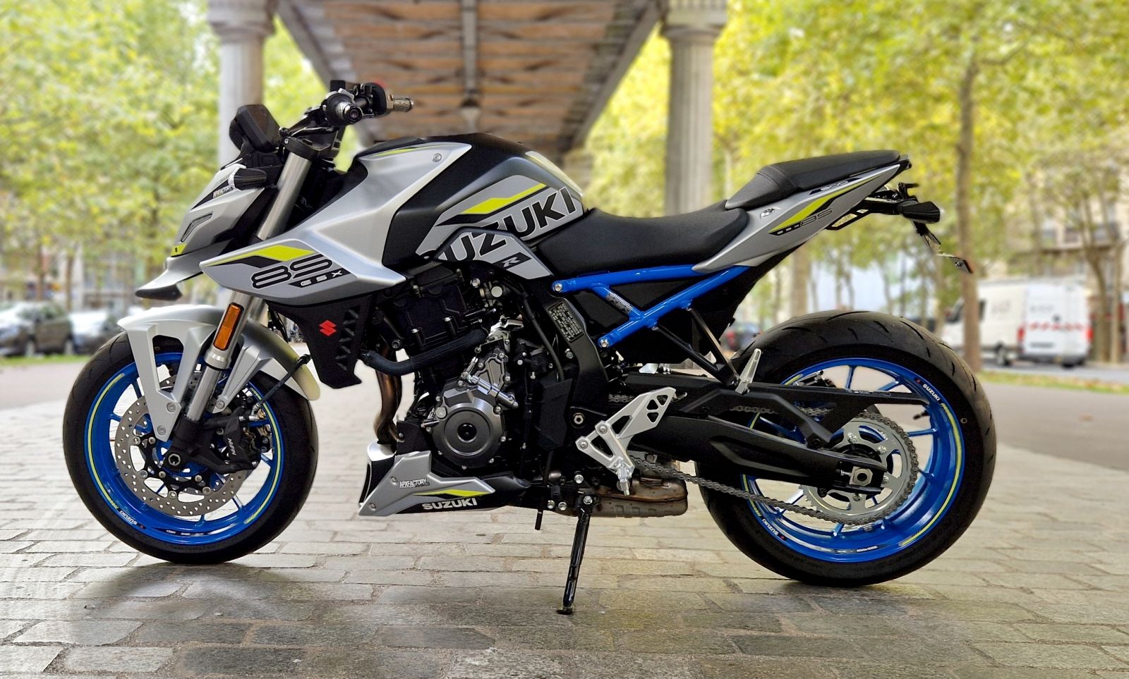 SUZUKI - GSX-8S - image d'illustration 4