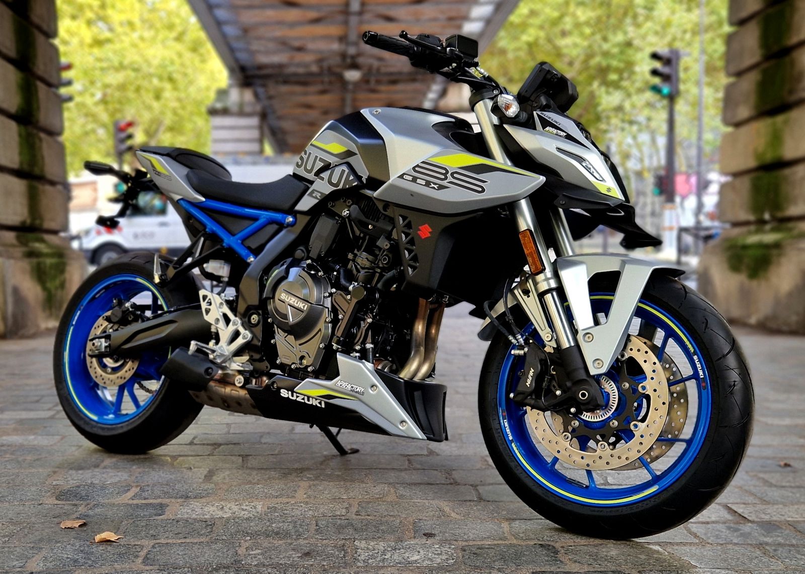 SUZUKI - GSX-8S - image d'illustration 2