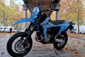 SUZUKI DRZ-4SM