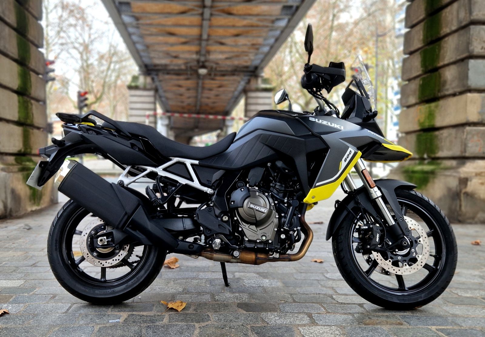 SUZUKI - DL 800 V-STROM SE A2 - image d'illustration 3
